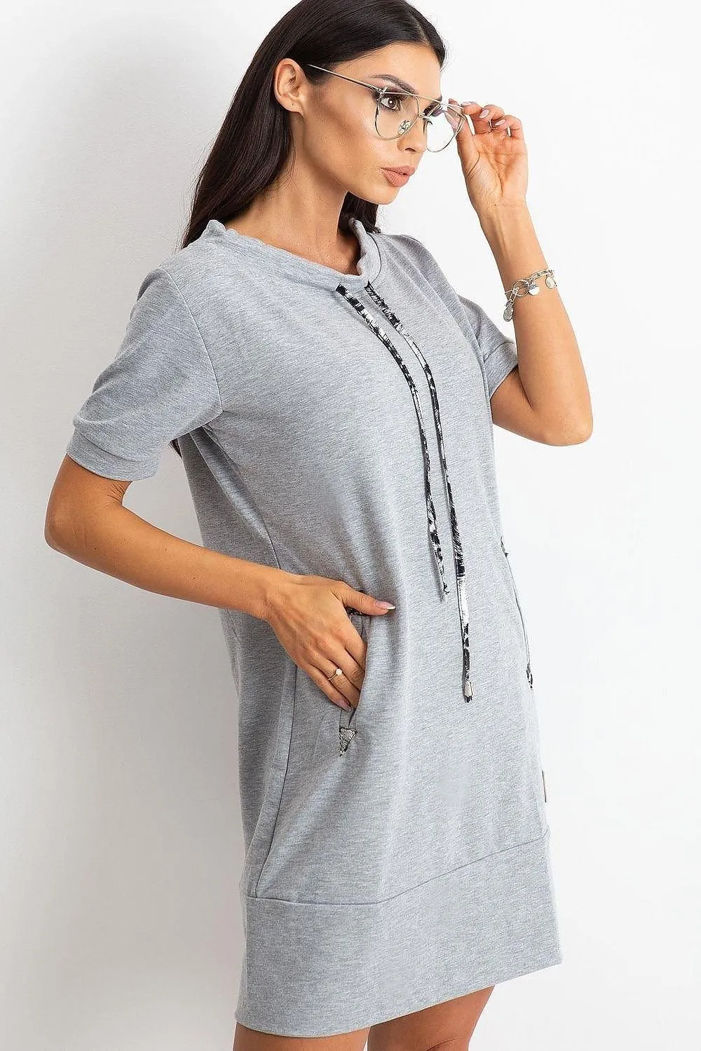 Chic Athletic Dress with Convenient Pockets