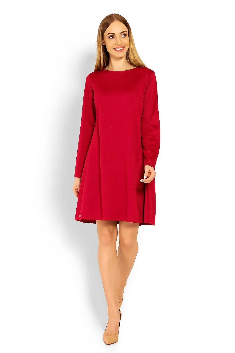 Chic Trapezoidal Daydress with Stylish Peekaboo Accents