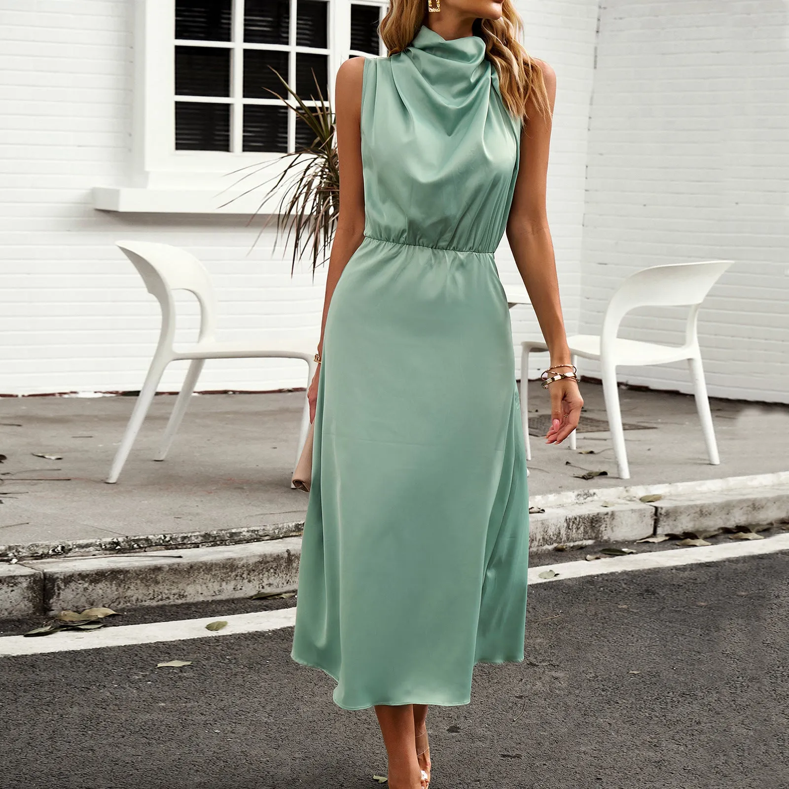 Elegant Sleeveless Solid Color Summer Dress