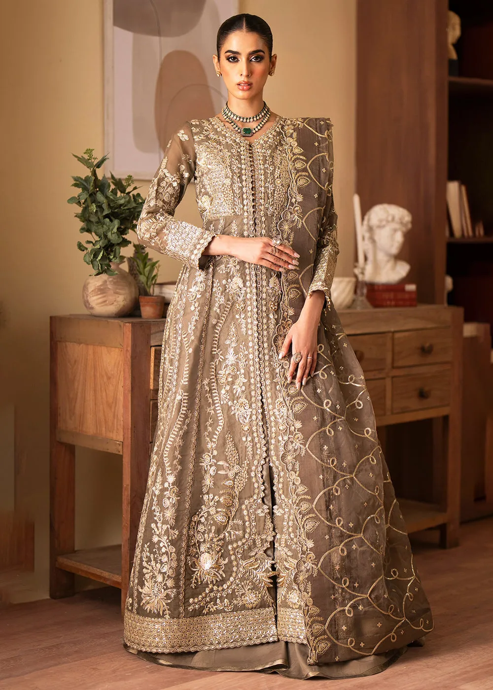 Romansiyyah Luxury Formals '24 by Emaan Adeel | YESRA