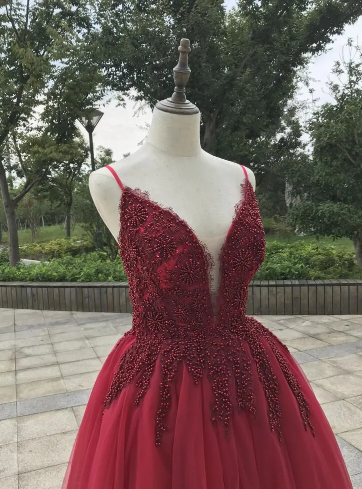 Spaghetti lace appliques crystals pearls beaded dark red burgundy ball gown tulle prom dress