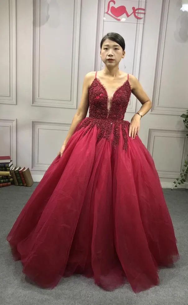 Spaghetti lace appliques crystals pearls beaded dark red burgundy ball gown tulle prom dress