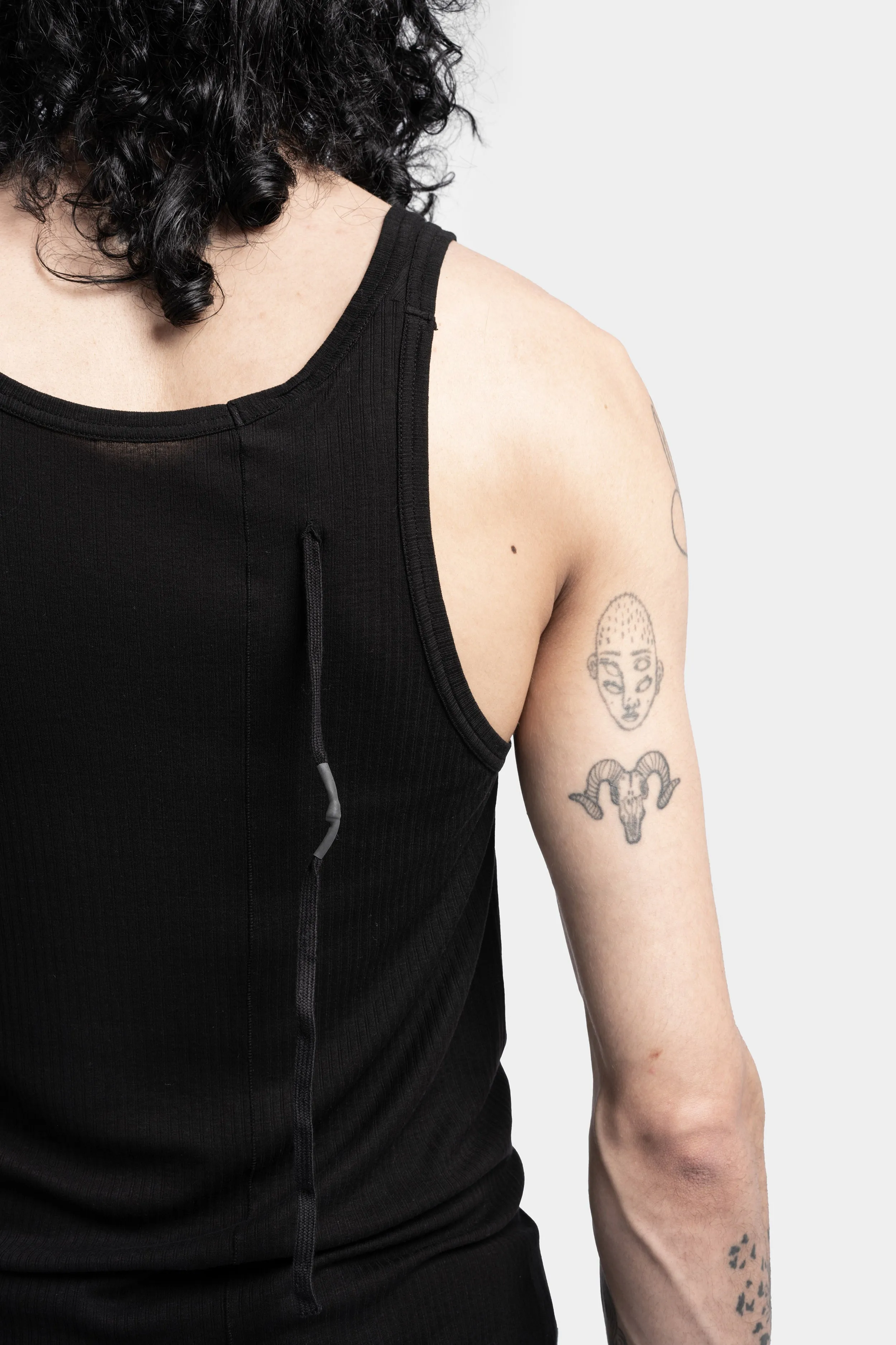 T1B - Lightweight rib tank, Black object dyed